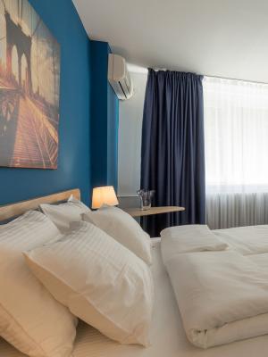 King Two Bedroom Suite
